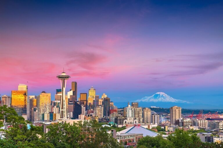Seattle skyline at dusk